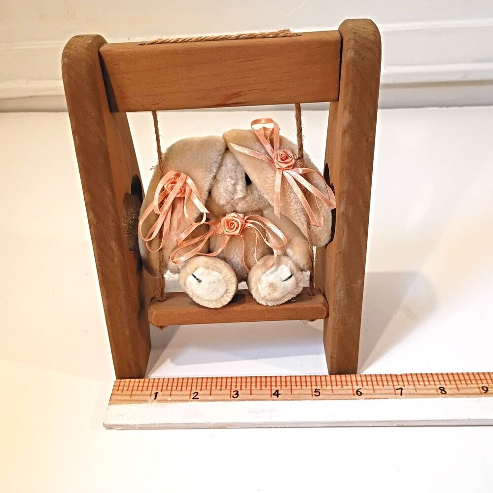 Plush Bunny Wooden Swing Heart Cutouts Pink Roses Cottage Core Shabby Chic VTG - Picture 9 of 12